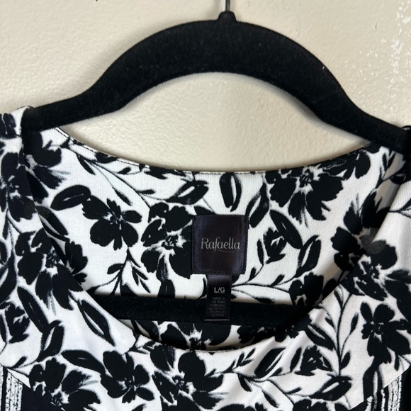 Rafaella large black/ white 21. “ p2 p  length 25 sleeveless like new - Picture 5 of 5